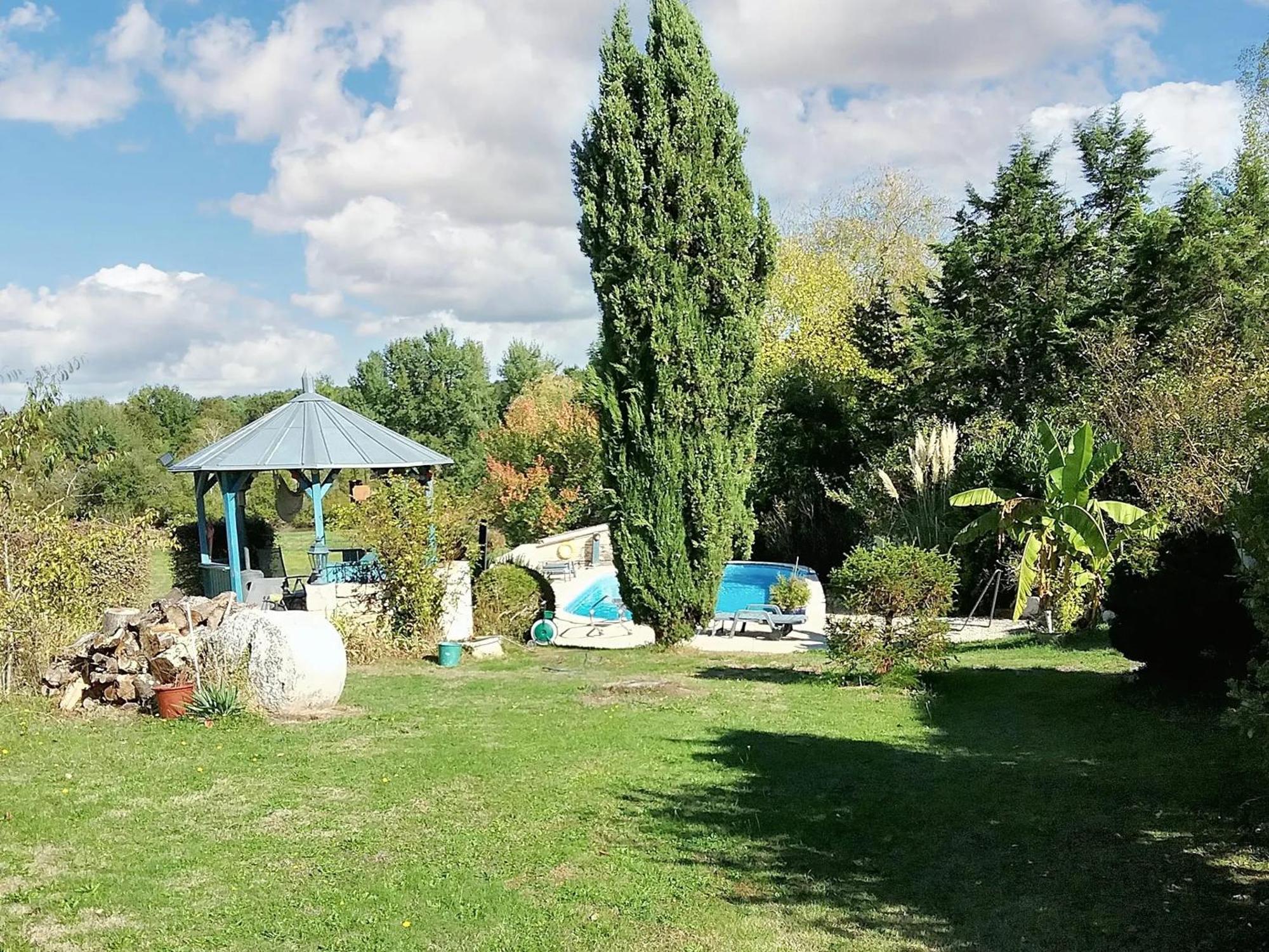 Villa de 3 chambres avec piscine partagee terrasse amenagee et wifi a Bosset Extérieur photo