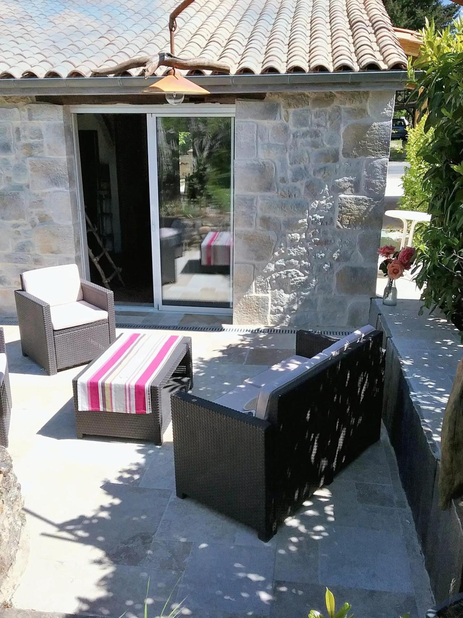 Villa de 3 chambres avec piscine partagee terrasse amenagee et wifi a Bosset Extérieur photo